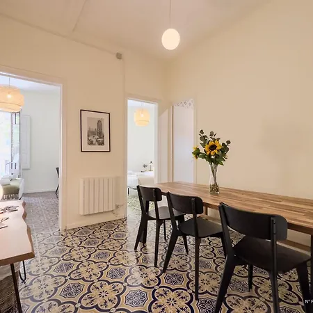 Sagrada Familia 360 Apartment
