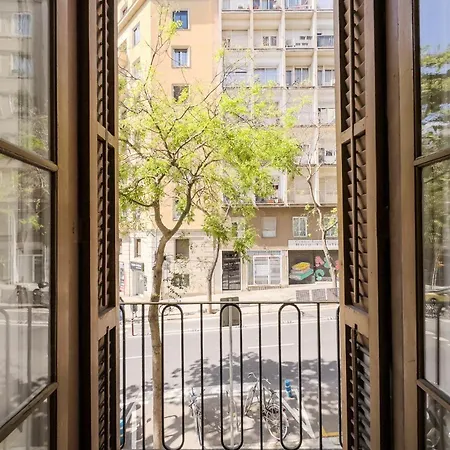 Apartament Sagrada Familia 360